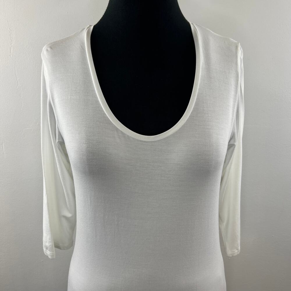 Majestic Paris White 4 Deluxe Teeshirt Soft Touch Wash Top Scoop Neck 3/4 Sleeve - Picture 3 of 8